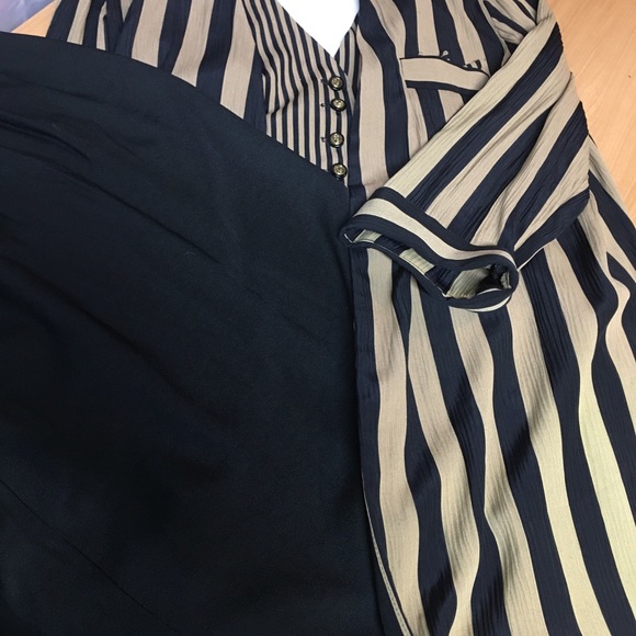 Perceptions- suit coat and skirt. W/ removable bib - Picture 11 of 13